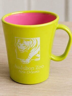 Audubon Zoo New Orleans Tiger Green Pink Plastic Mug